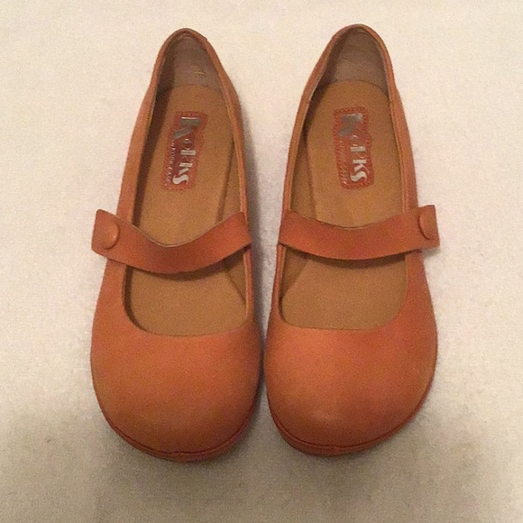 Korks by Kork-Ease Wedge Heel Mary Janes - Picture 3 of 6